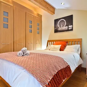 Thames View House Surrey Quays Londres