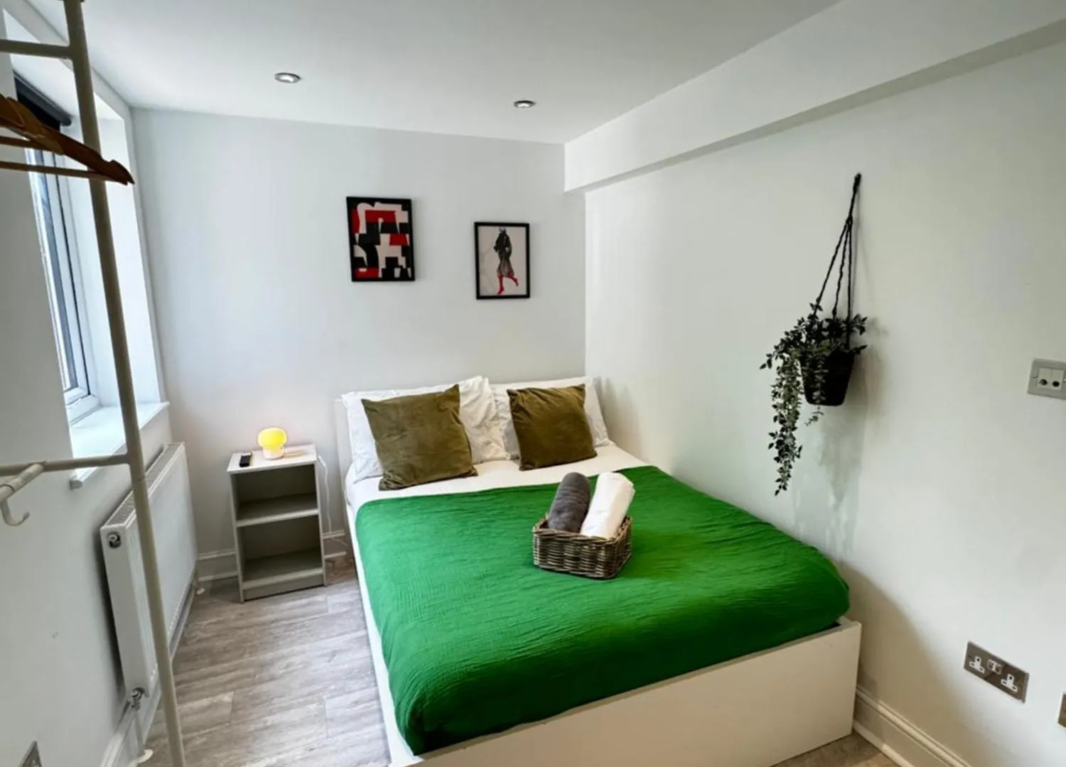 Guest house En-Suite Bedroom For Up To 4! Sofa Bed - Near Stratford London